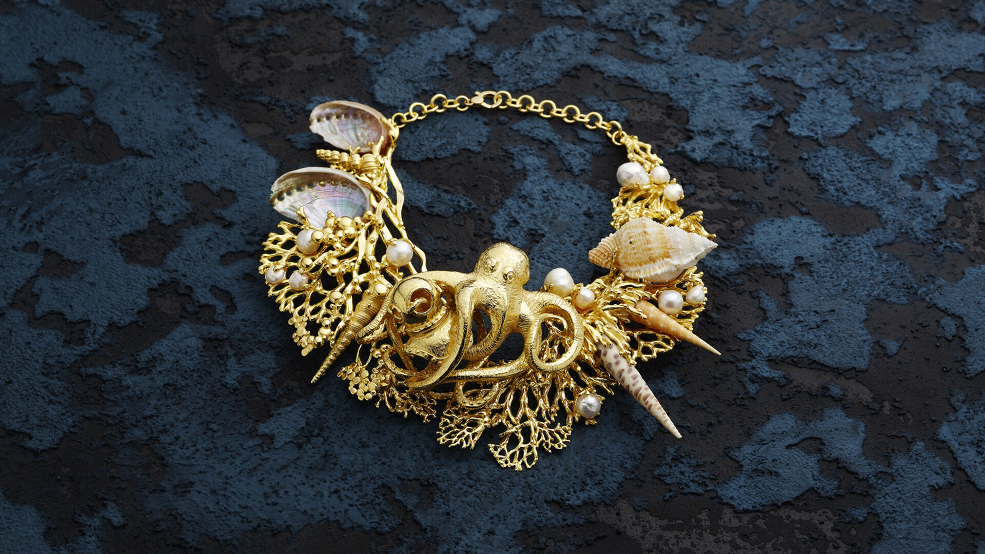 Nautilus golden octopus necklace