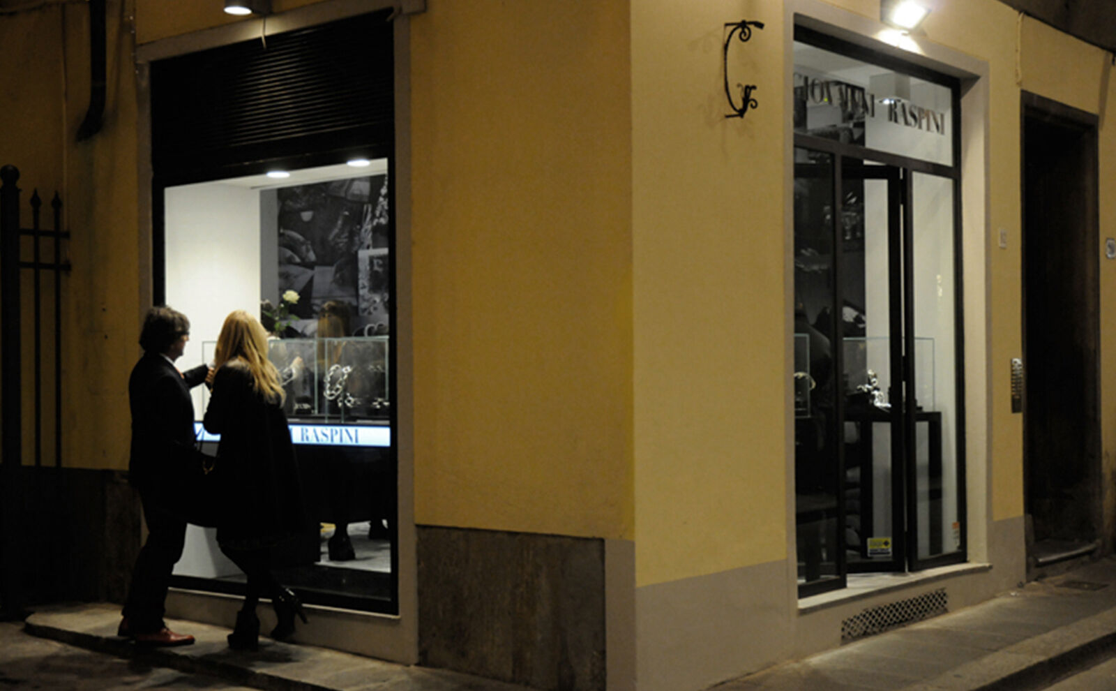 Flagship store opens in Florence