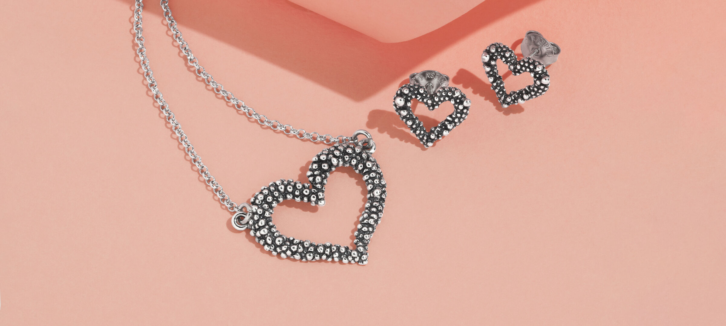 Sagen Sie es mit einem Schmuckst&uuml;ck