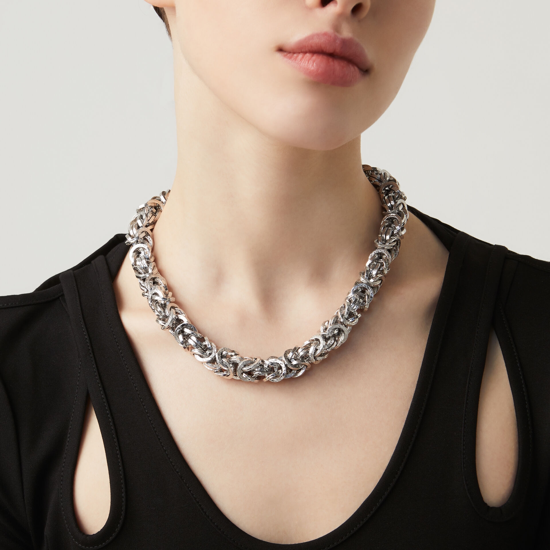 Hammered Byzantine Necklace image number 1