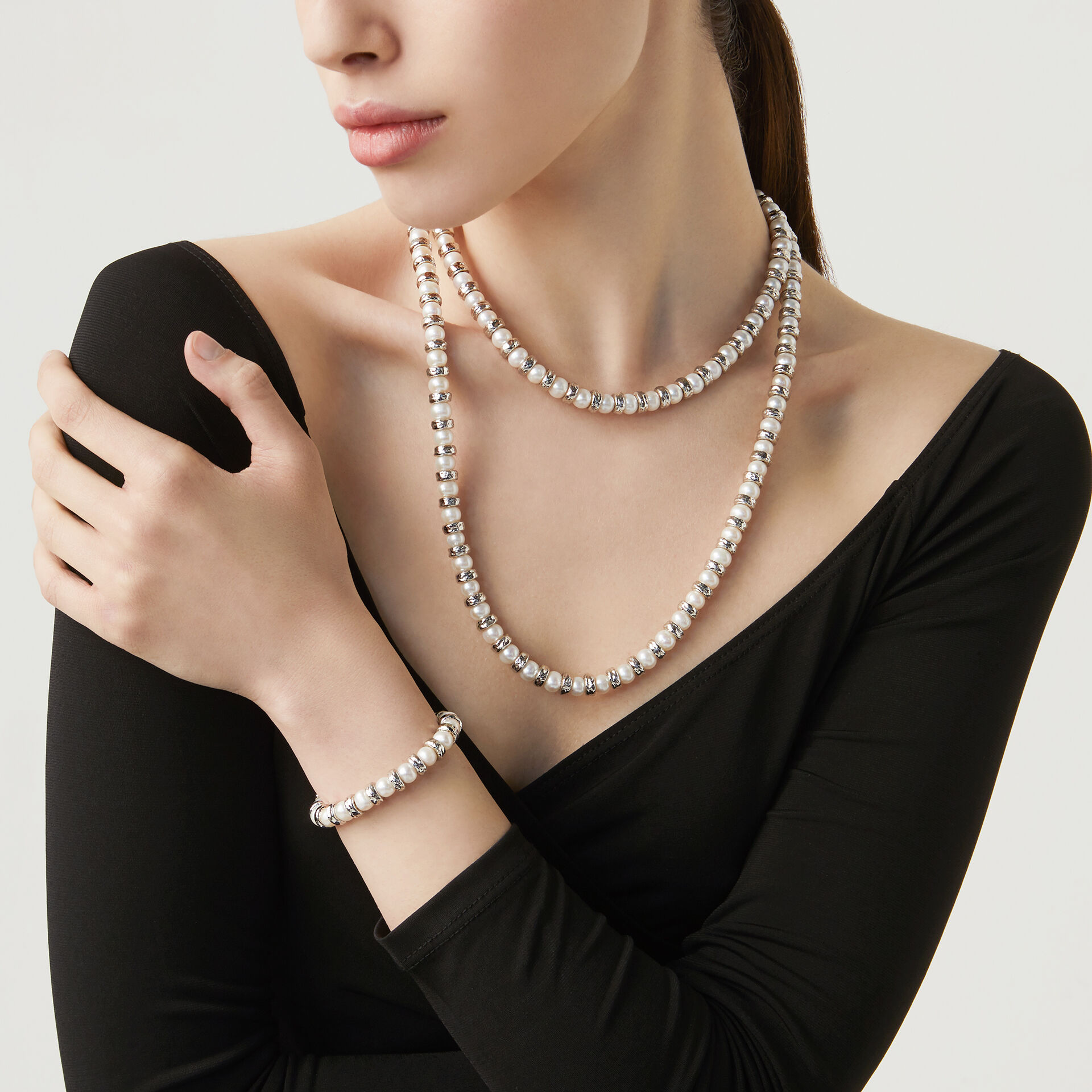 Emma Necklace image number 2