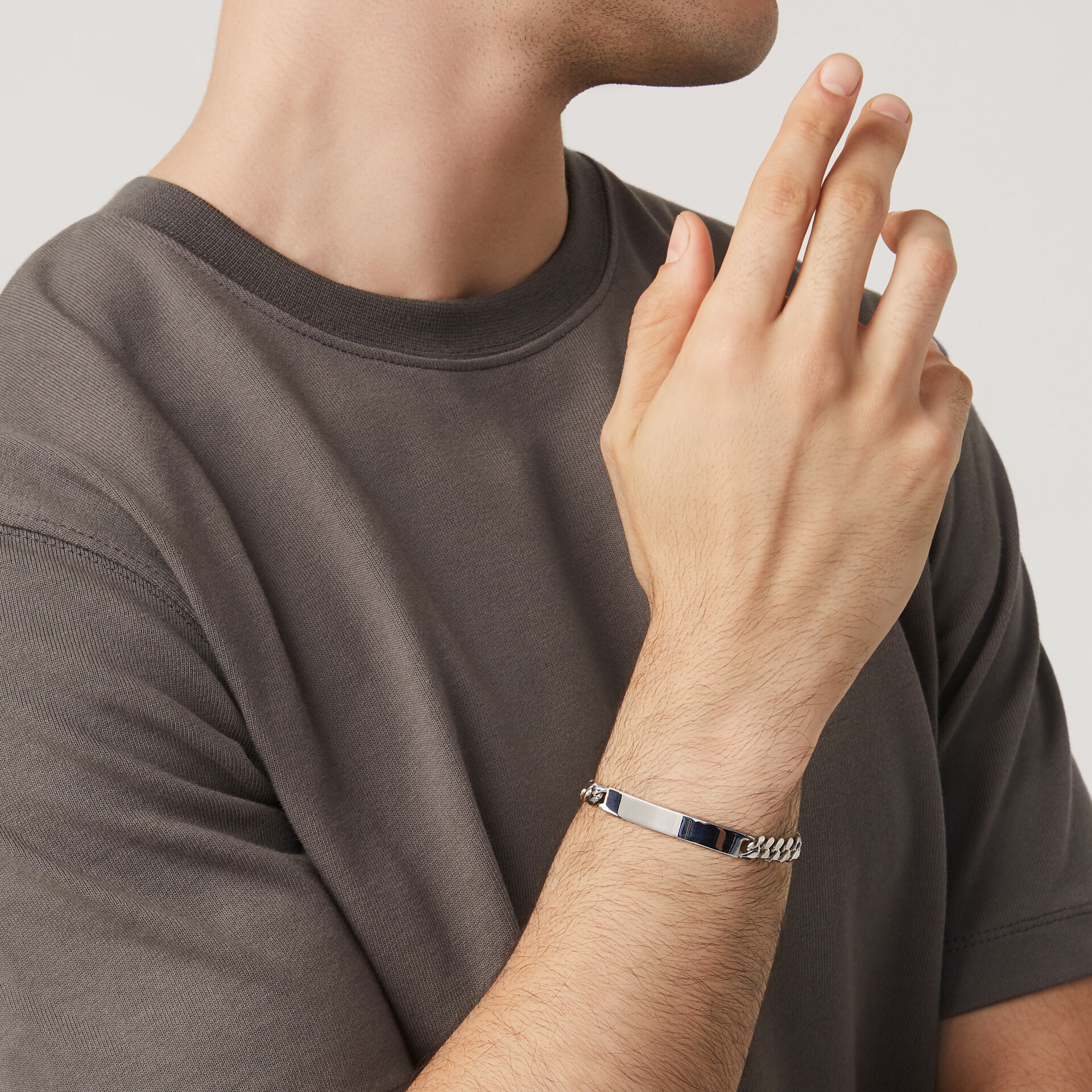 Plate Curb Chain Bracelet image number 1