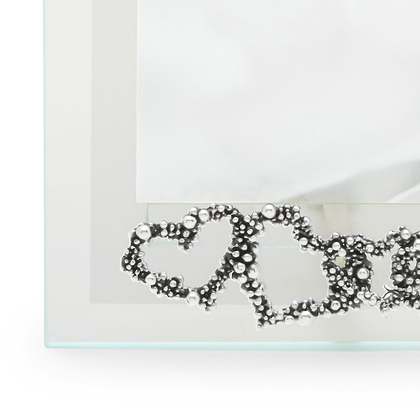 Perlage Hearts Small Light Frame, Bevelled glass and silver frame_image number 3_Giovanni Raspini