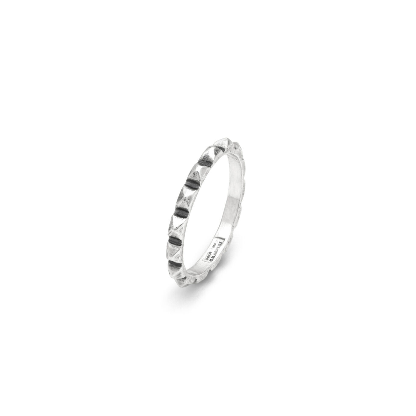 Anillo Tachuelas