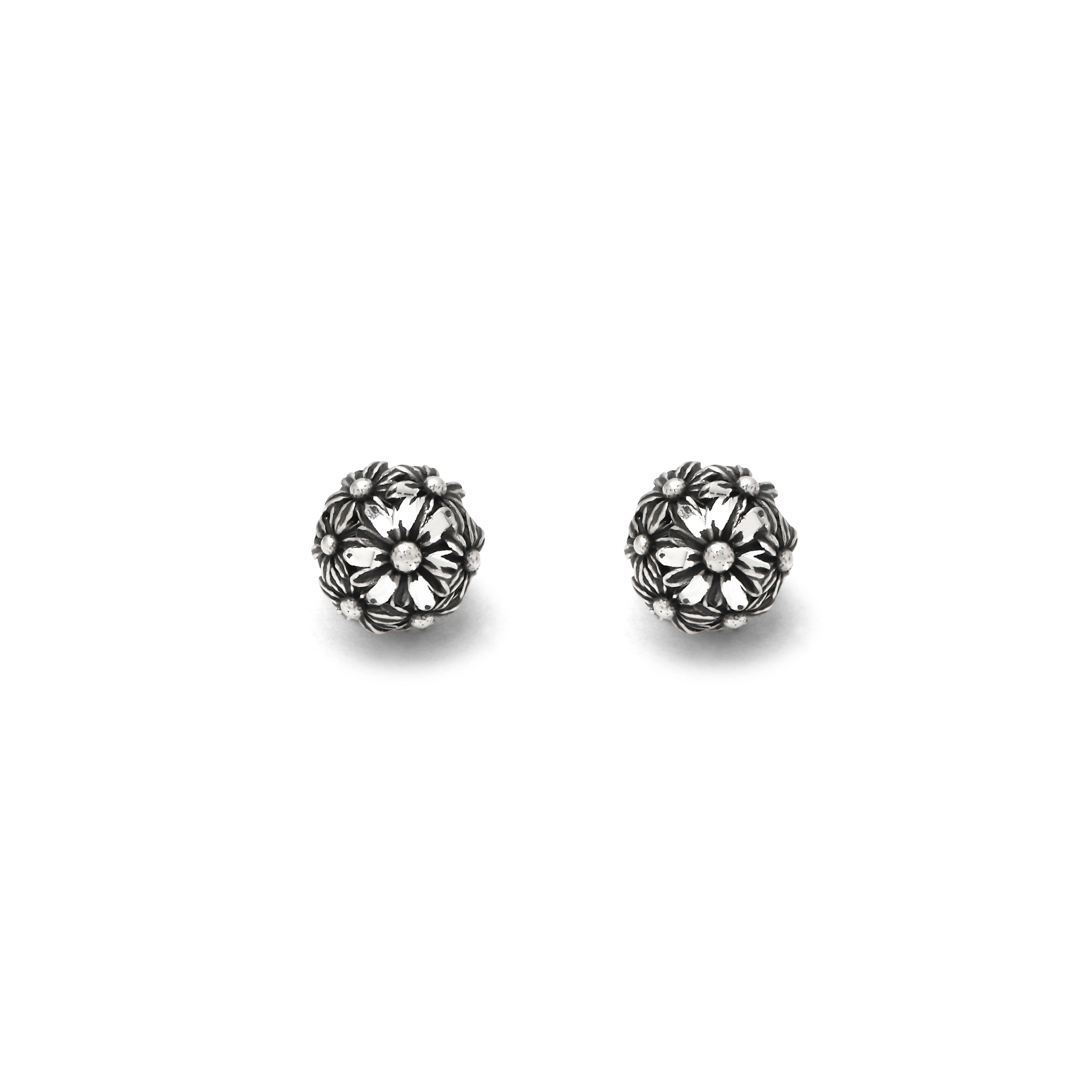 Daisies Shine Small Earrings image number 0
