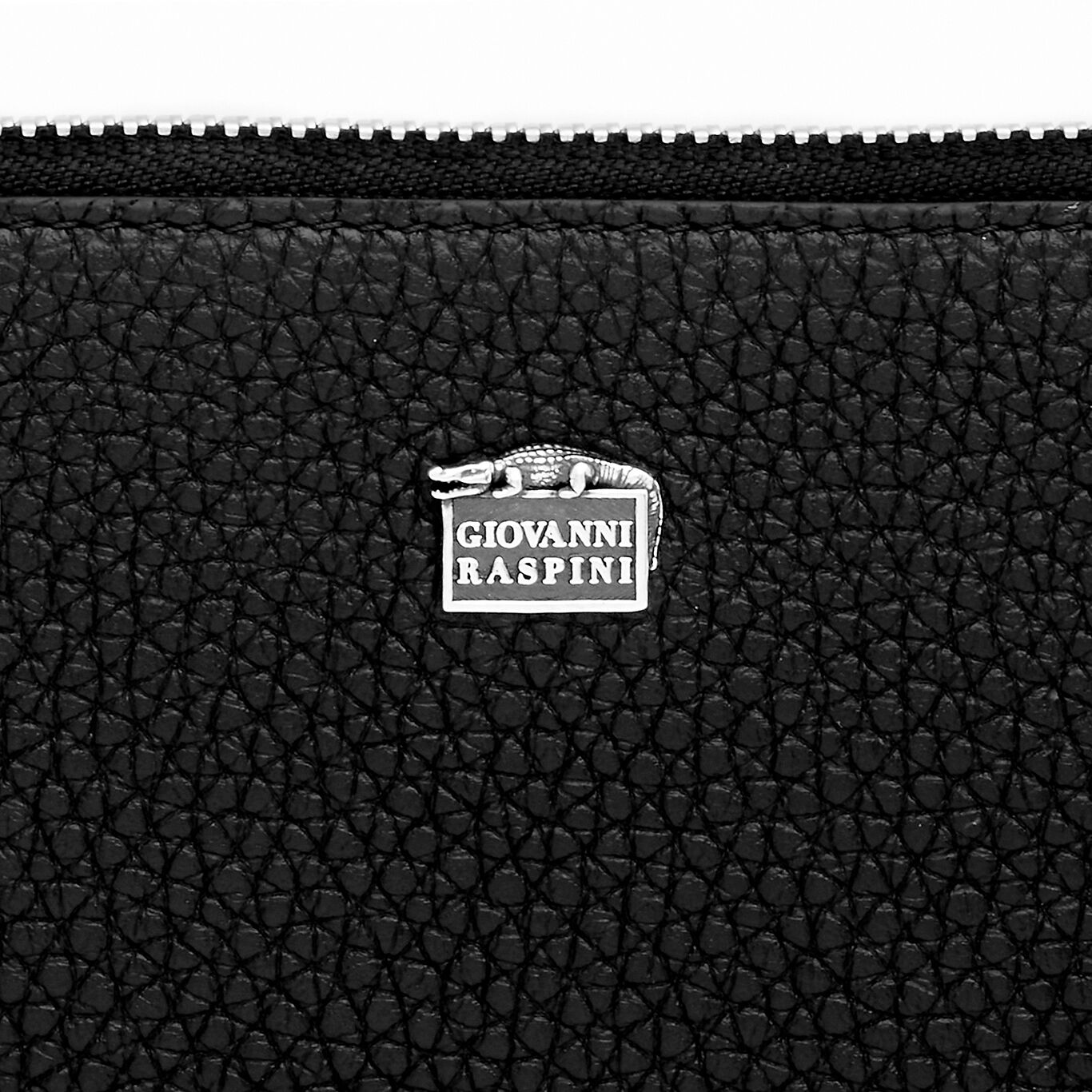 Embossed Leather Pouch, Leather pouch with iconic sterling silver decoration_image number 4_Giovanni Raspini