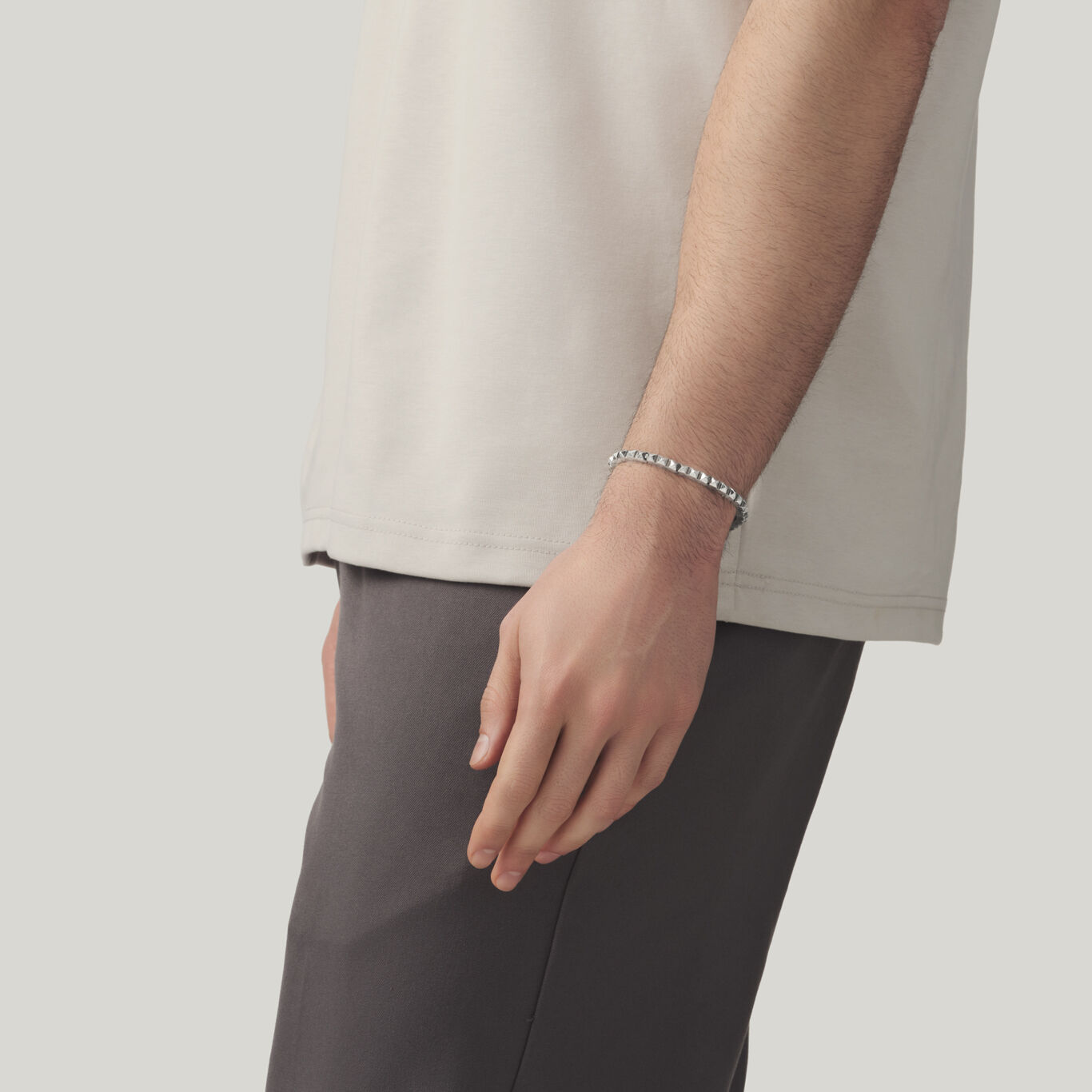 Bracelet &Agrave; Clous Petit Mod&egrave;le