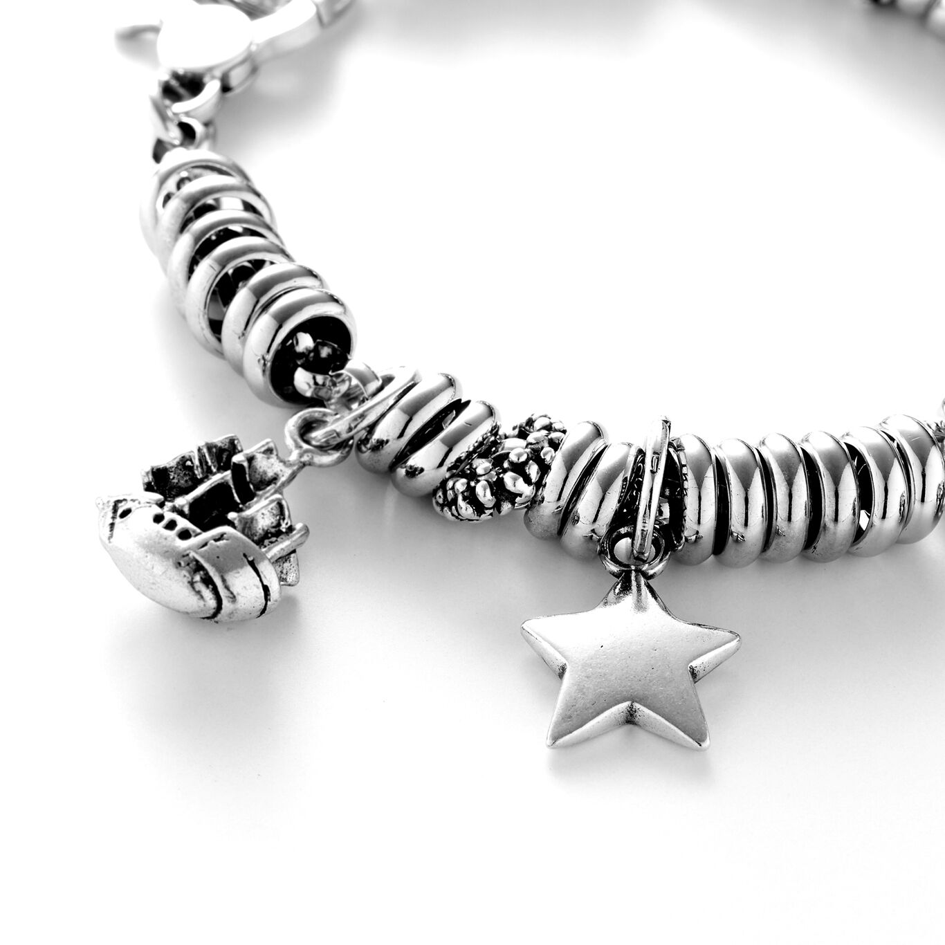 Smooth Star Charm, Charm in Sterling Silver_image number 2_Giovanni Raspini