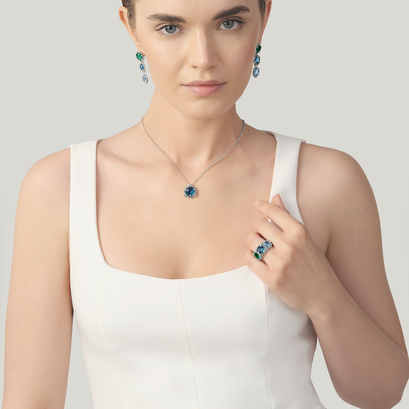 Blue Ivy Pendant, Necklace sterling silver with coloured crystals_image number 2_Giovanni Raspini