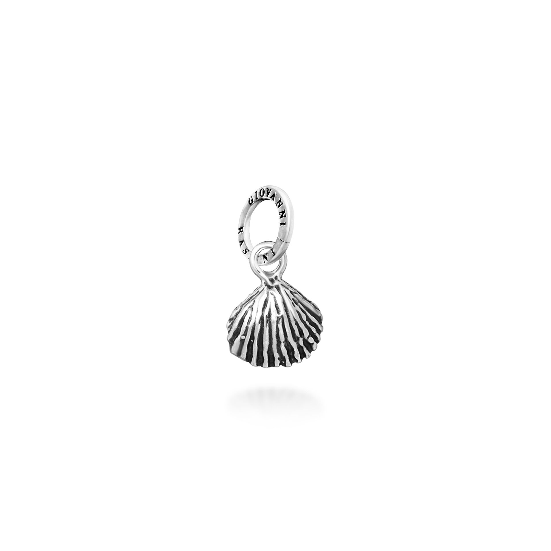 Shell Mini Charm image number 0