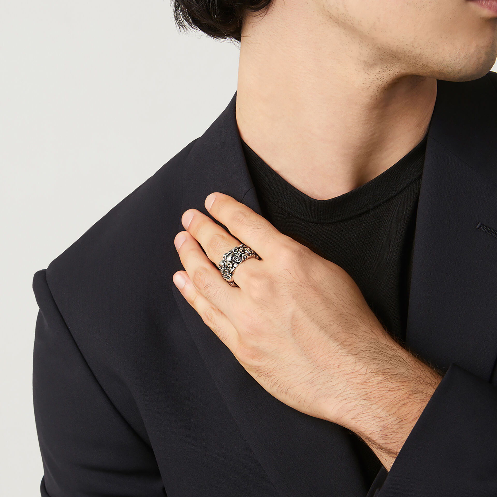 Anello Teschi E Rose image number 1