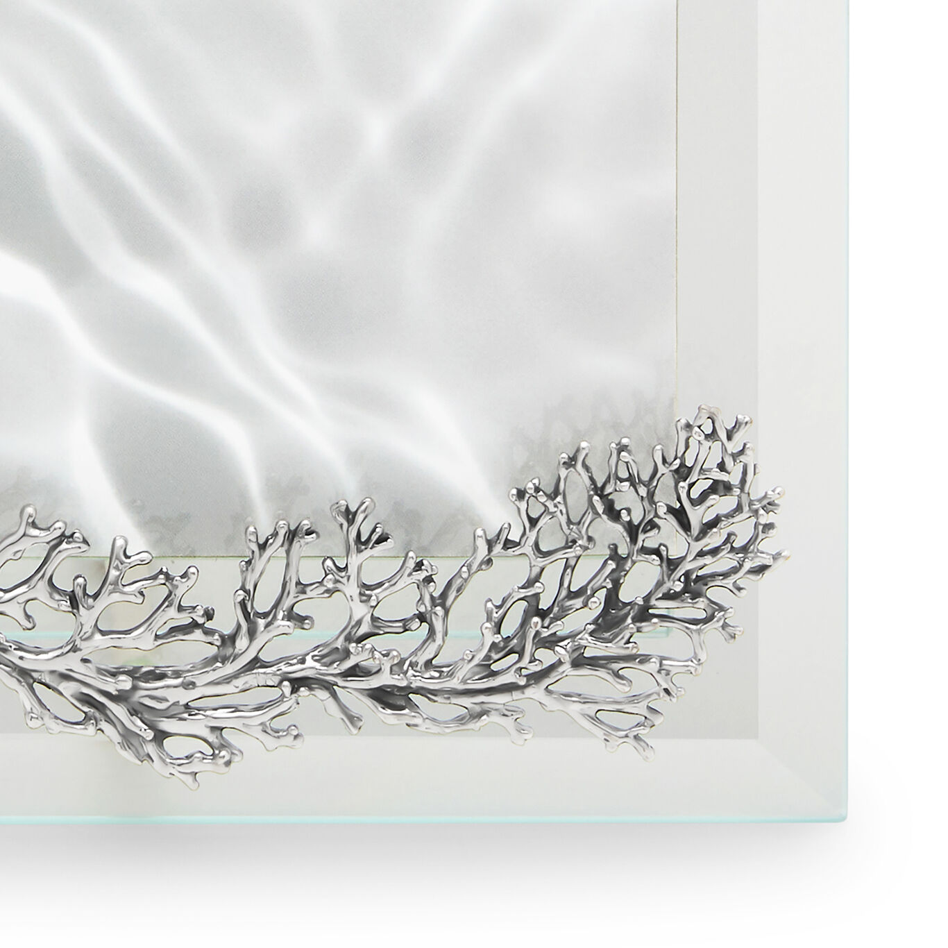 Seaworld Medium Light Frame, Bevelled glass and silver frame_image number 3_Giovanni Raspini