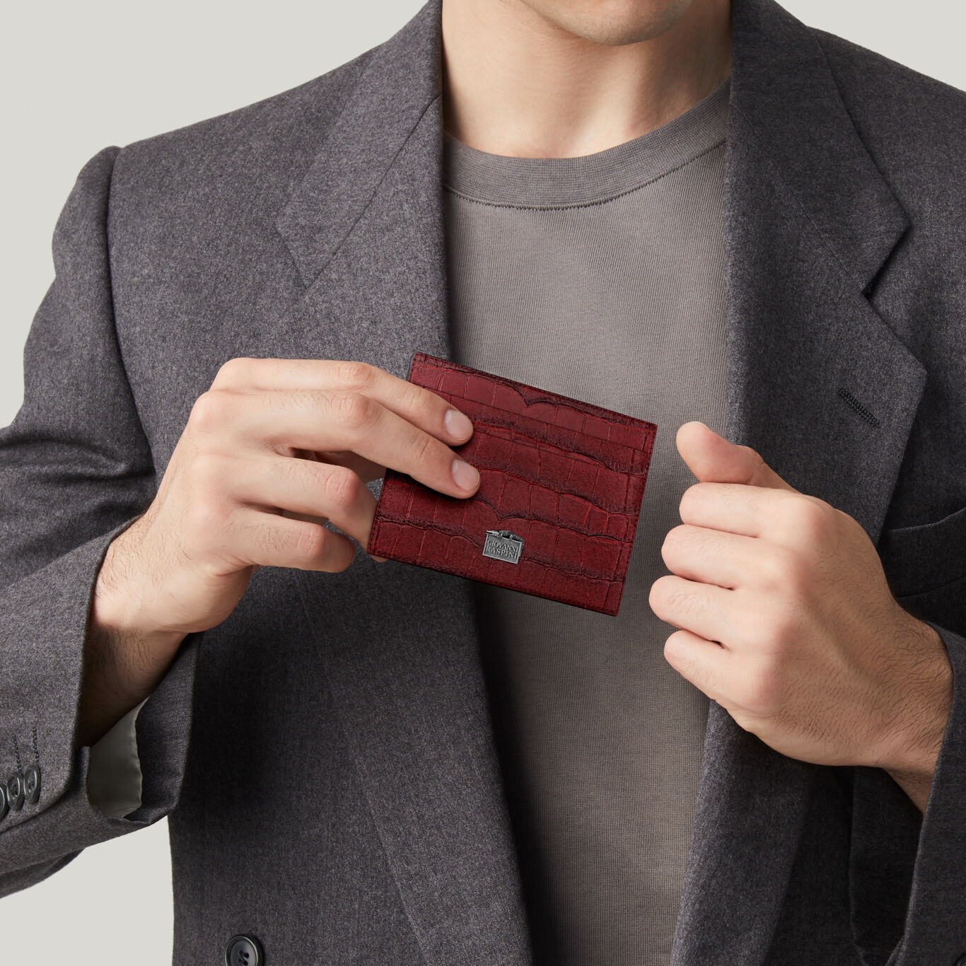 Burgundy Croco Leather Card Holder, Leather cardholder with iconic sterling silver decoration_image number 4_Giovanni Raspini