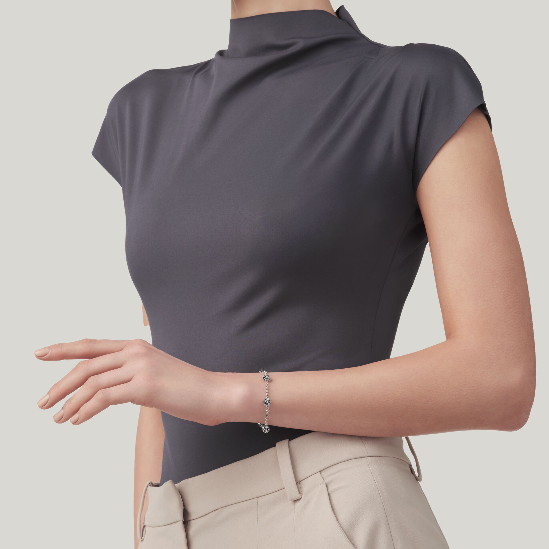 Daisy Dot Bracelet image number 1