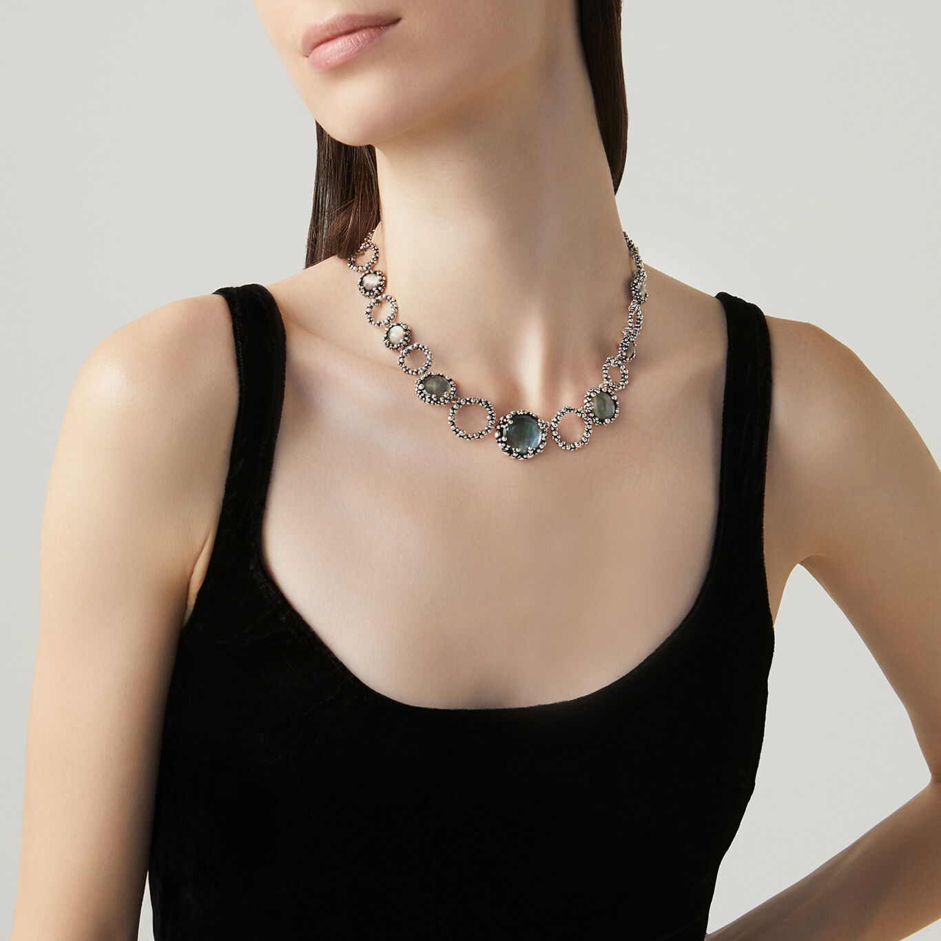 Maui Necklace, Necklace in Sterling Silver, mother of pearl and quartz_image number 1_Giovanni Raspini