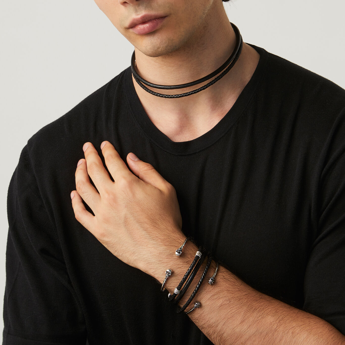 Bracciale Cuoio Intrecciato, Bracciale in Argento 925 e cuoio nero_image number 2_Giovanni Raspini