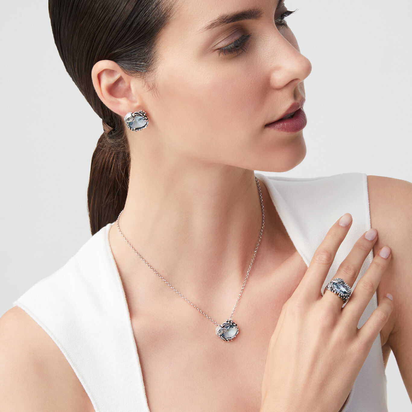 Eden Turtle Ring, Ring in Sterling Silver and light blue quartz_image number 2_Giovanni Raspini