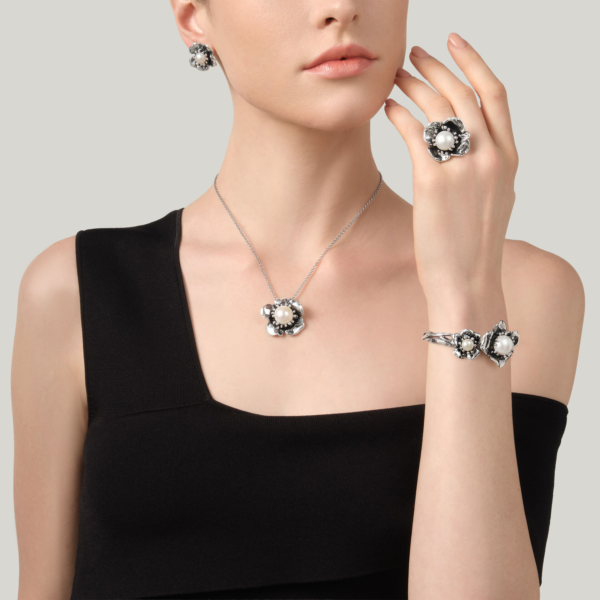 Bague Magnolia, grand mod&egrave;le image number 2