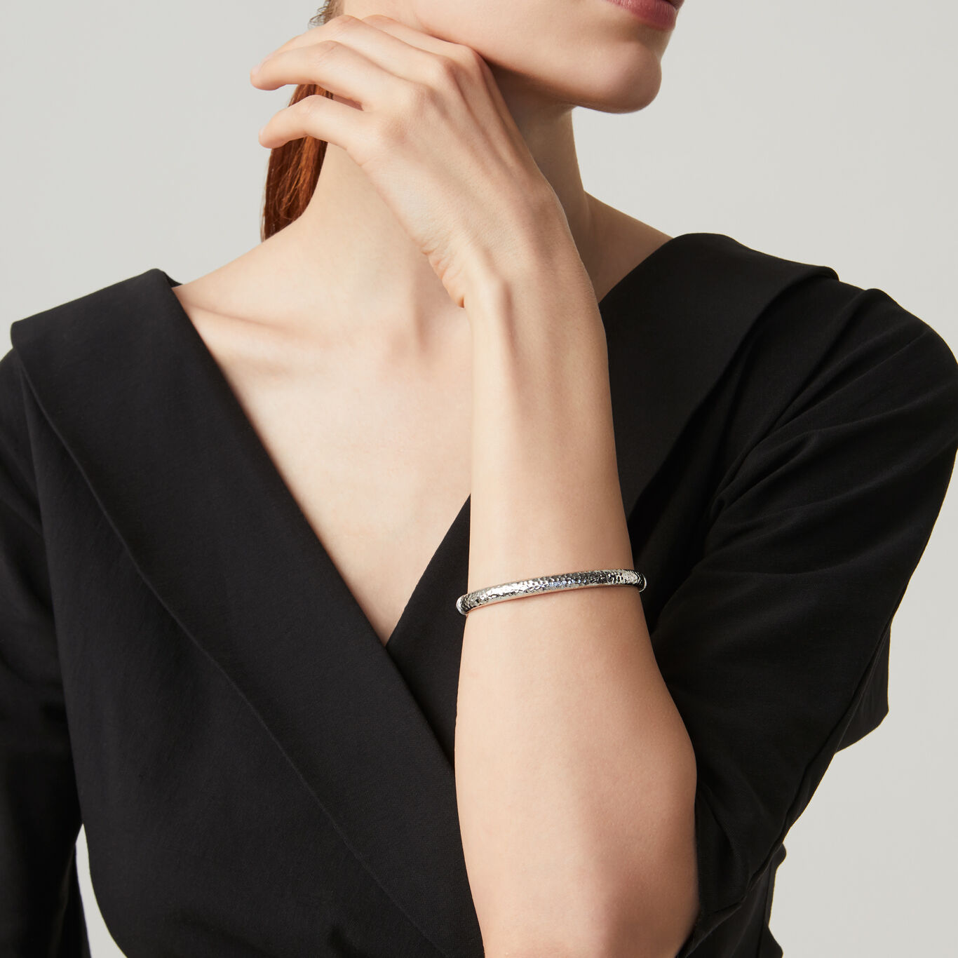 Moon Rock Small Bangle, Bangle in Sterling Silver_image number 1_Giovanni Raspini