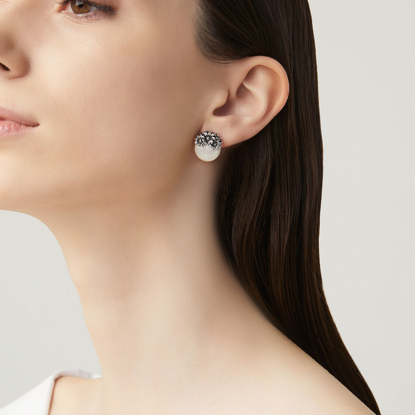 Tahiti Daisies Earrings