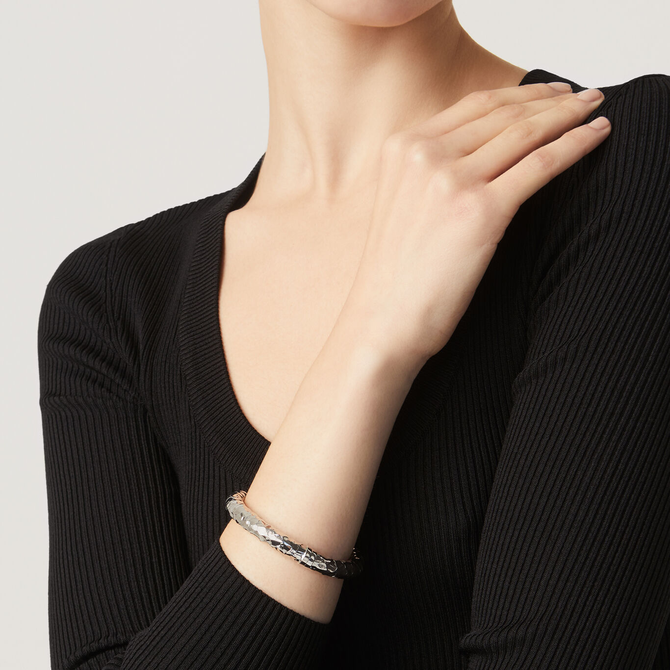 Pulsera R&iacute;gida Stone Mediana