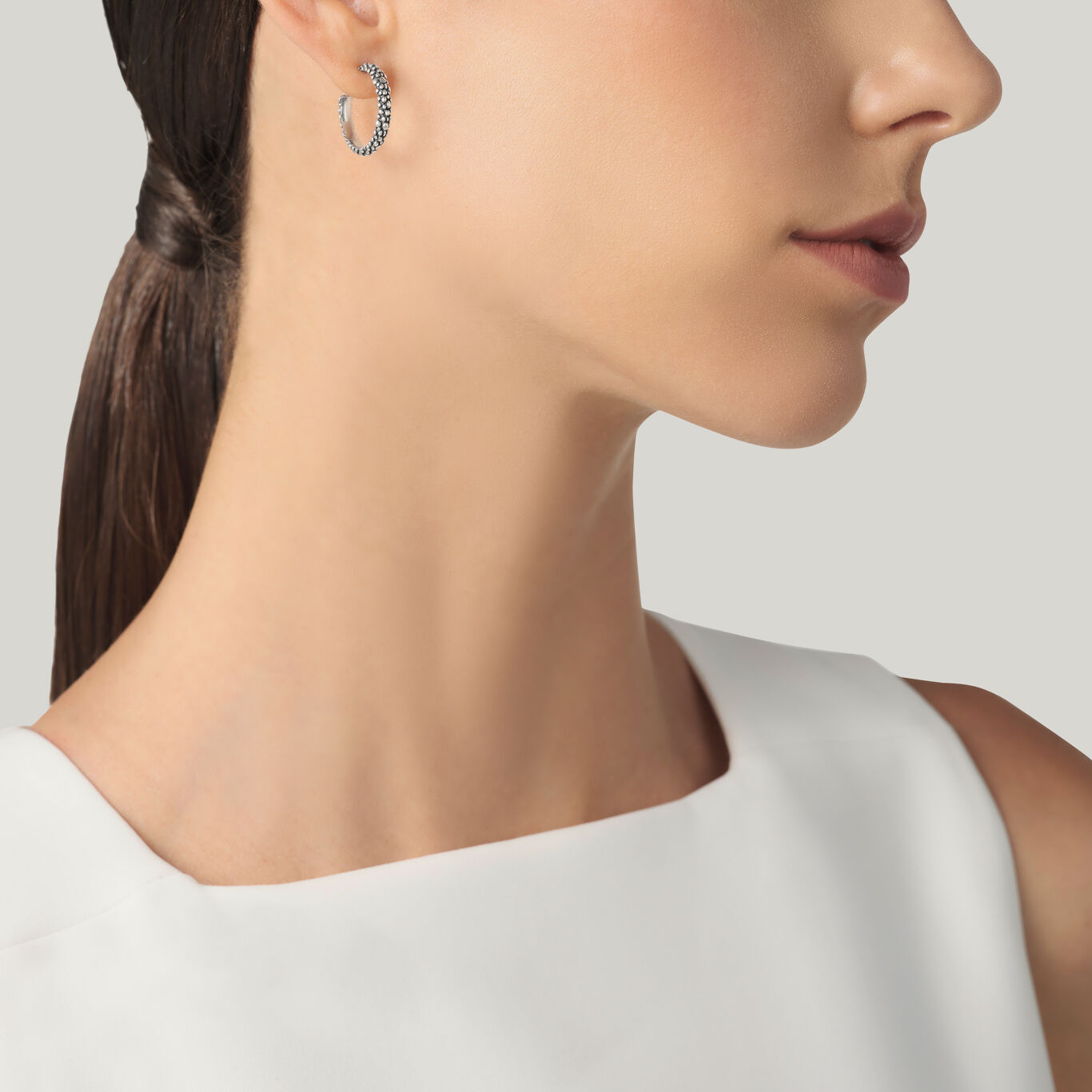 Perlage Small Hoop Earrings, Earrings in Sterling Silver_image number 1_Giovanni Raspini