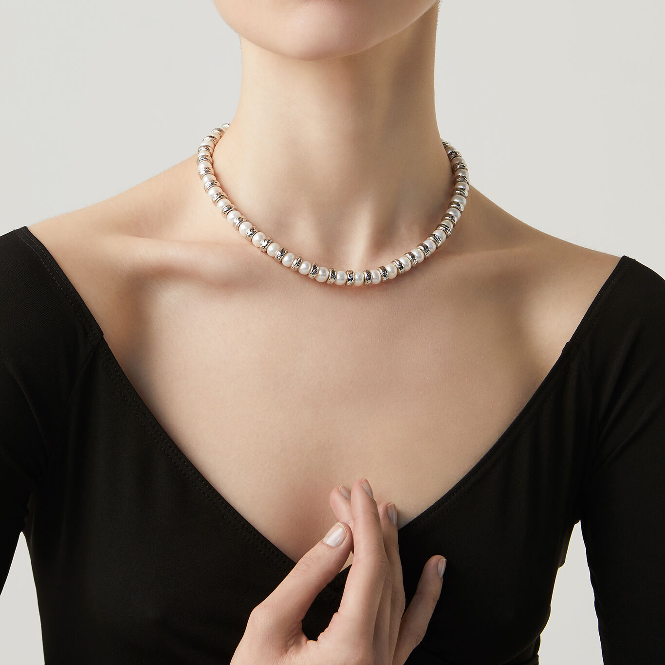 Emma Necklace, Necklace in Sterling Silver and natural pearls_image number 1_Giovanni Raspini