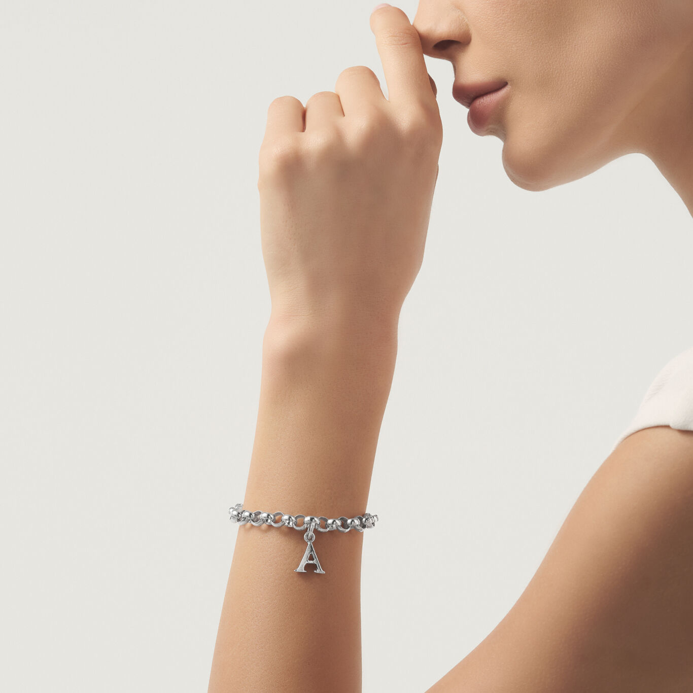 Charm Lettre logo A, Charm en argent massif_image number 1_Giovanni Raspini