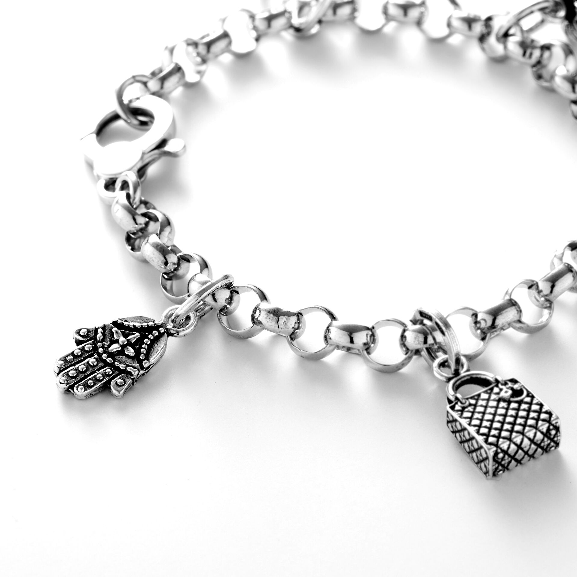 Fatma's Hand Charm image number 1