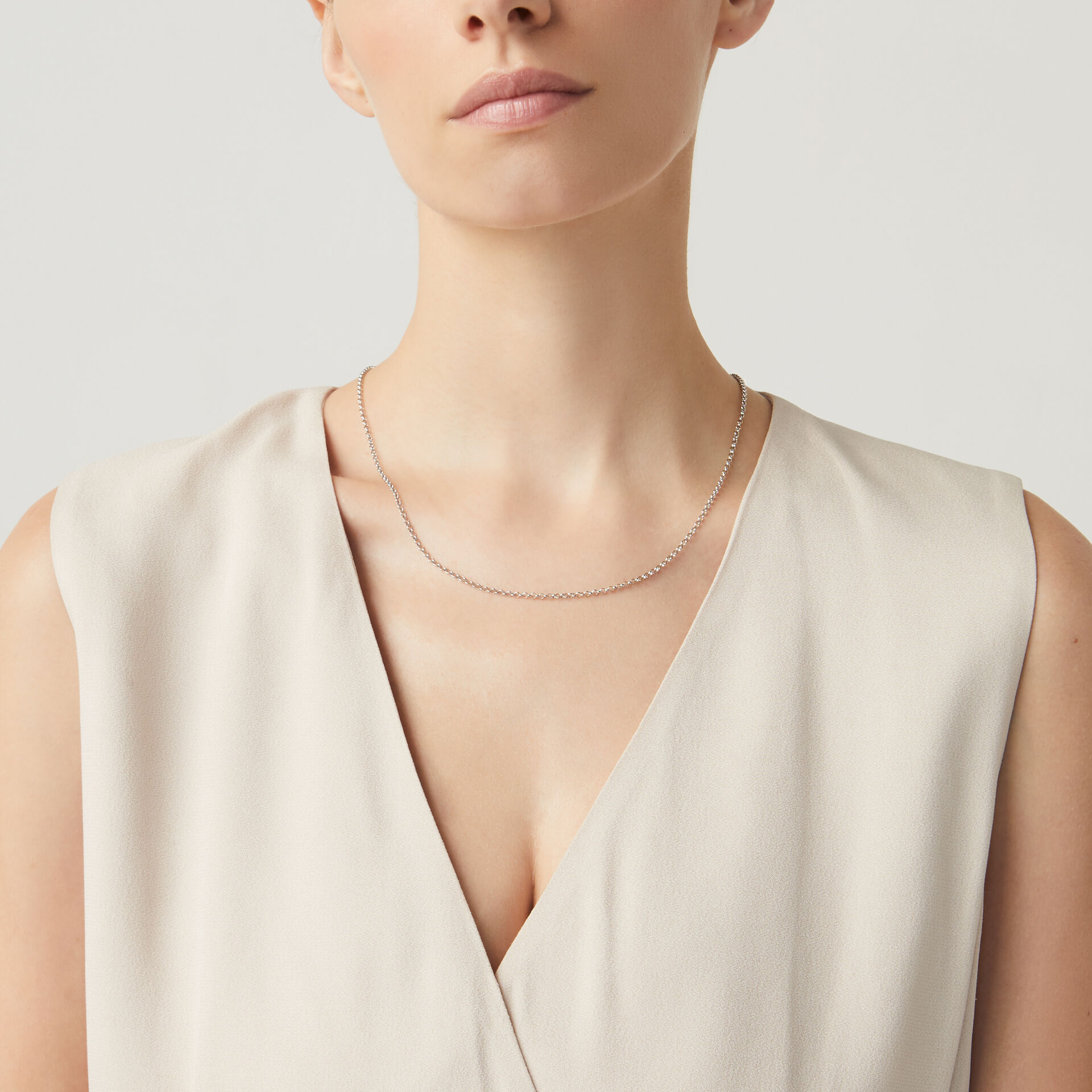 Base Necklace image number 3