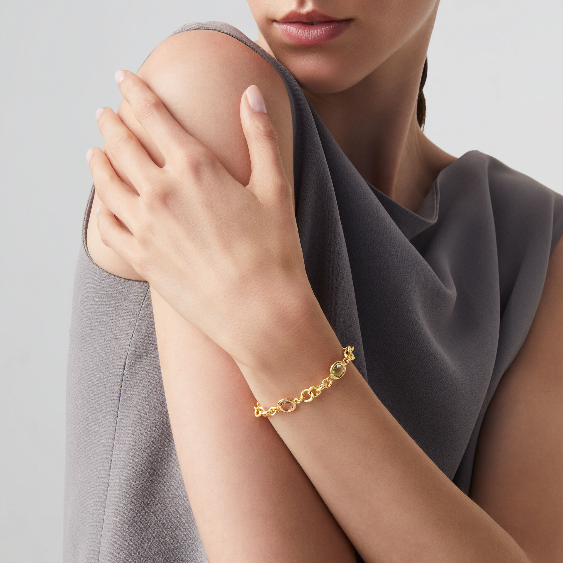 Loop Bracelet image number 1