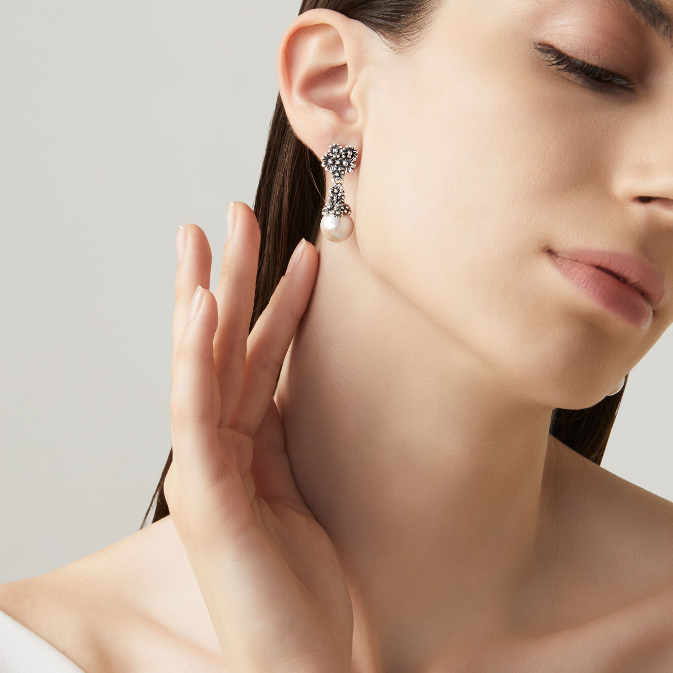 Daisies Drop Earrings