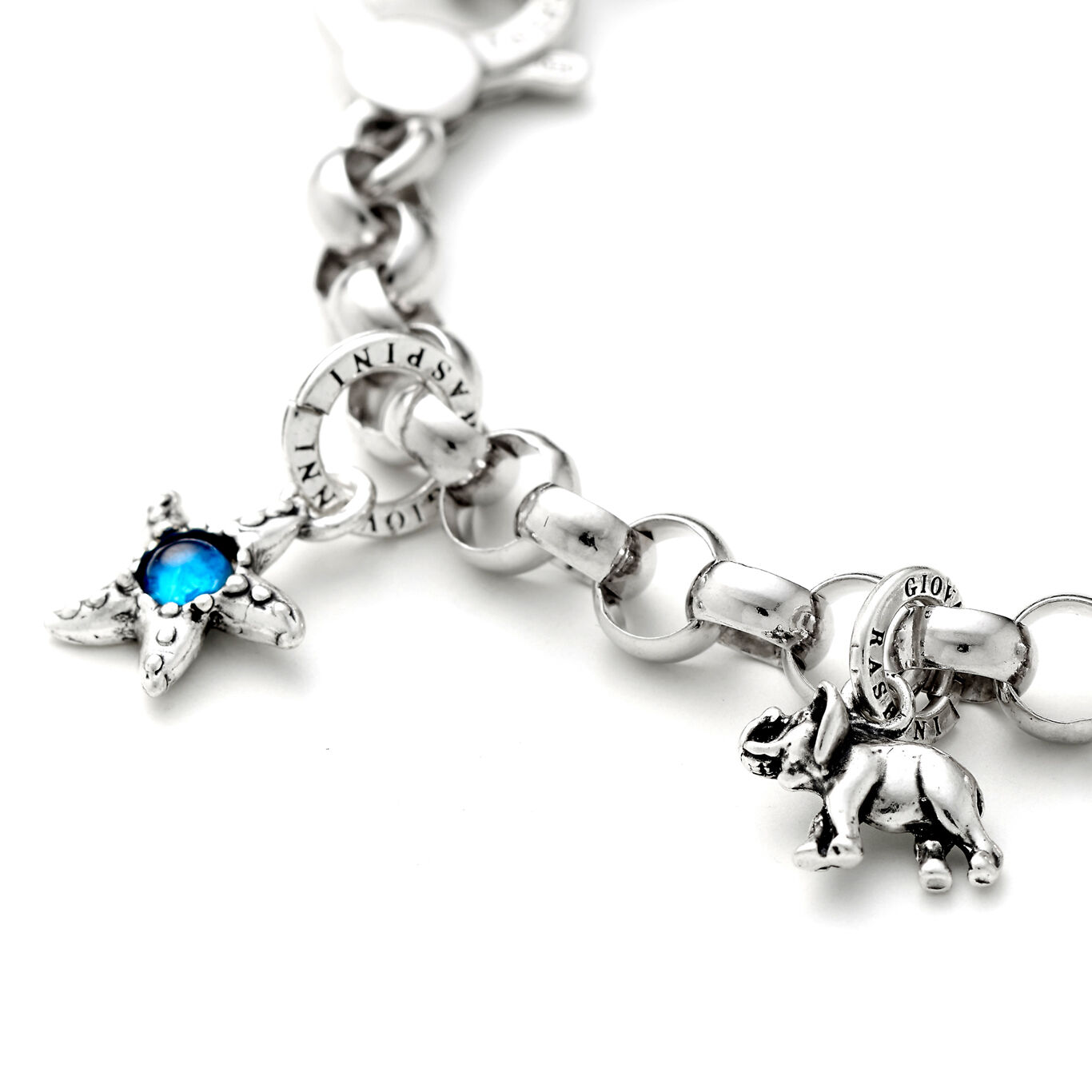 Elephant Mini Charm, Charm in Sterling Silver_image number 2_Giovanni Raspini