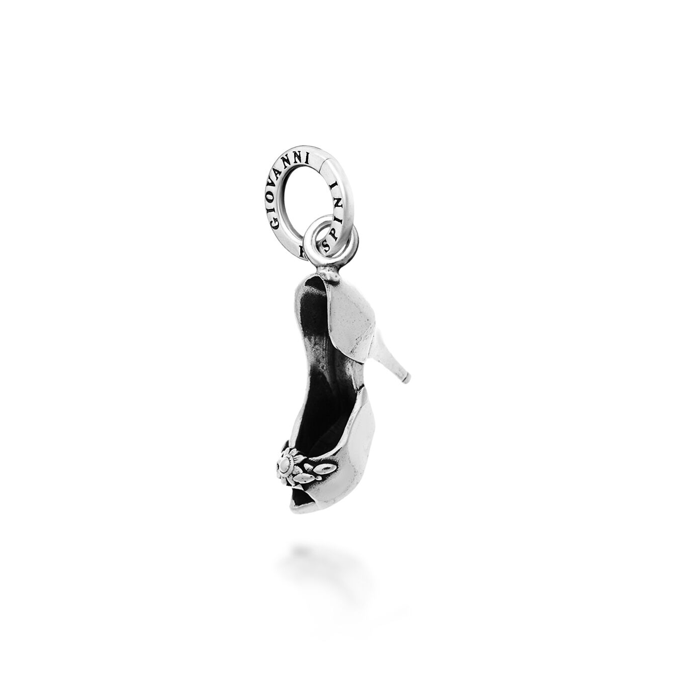 D&eacute;collet&eacute; Shoe Charm