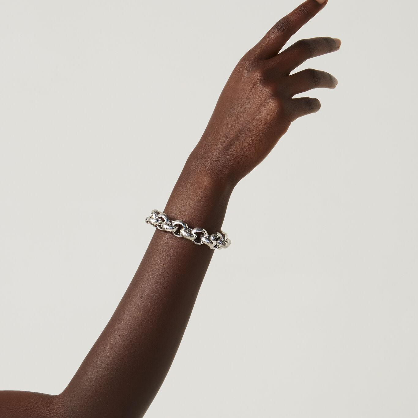 Hammered Rol&ograve; Big Bracelet, Bracelet in Sterling Silver_image number 1_Giovanni Raspini