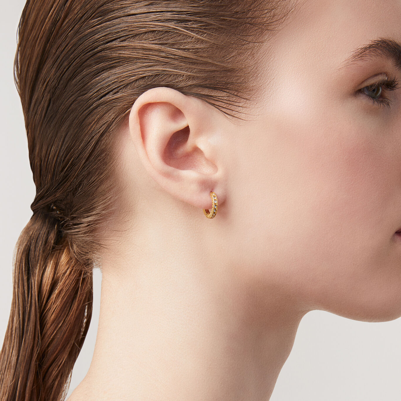 Pendientes Huggie Cristal Peque&ntilde;os