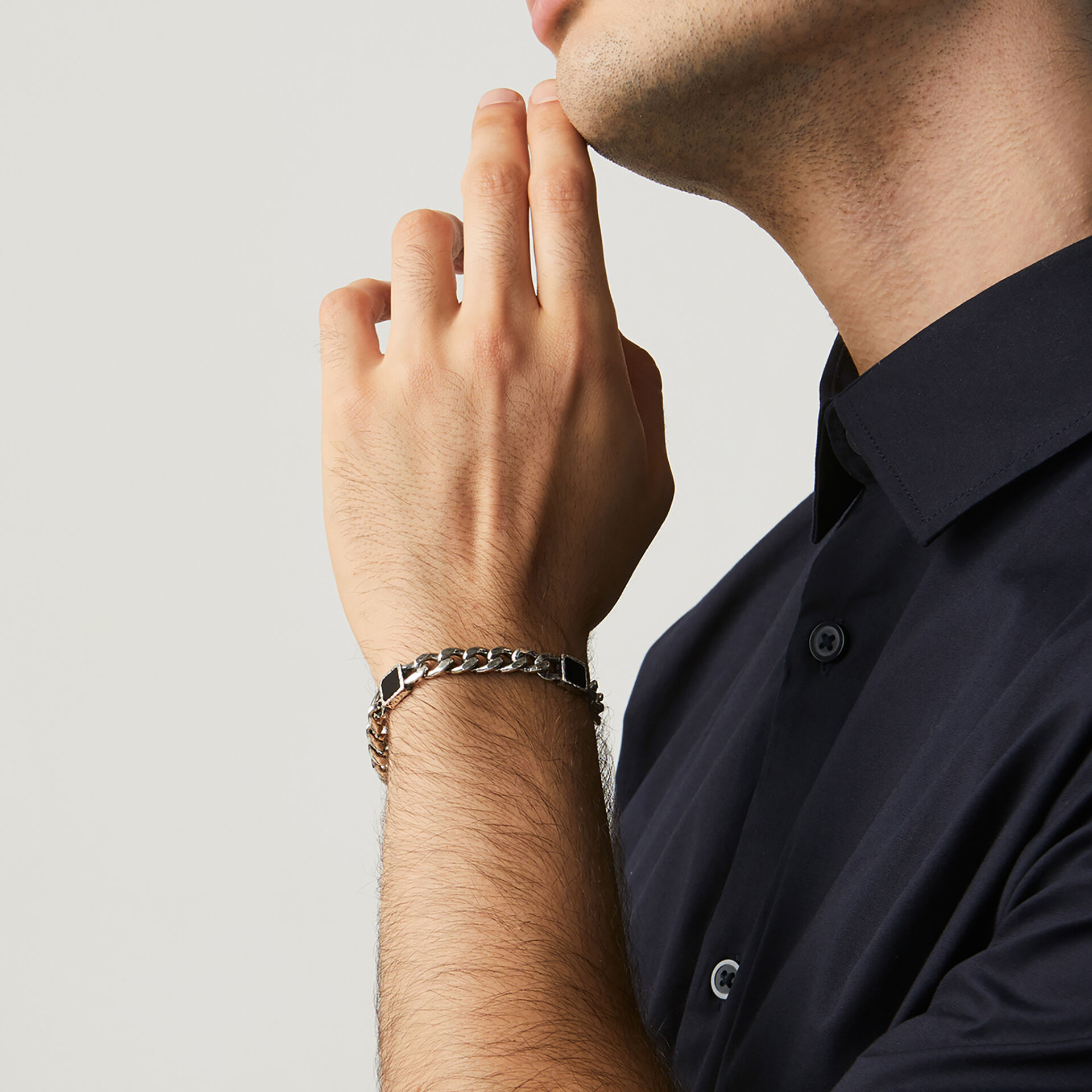 Onyx Curb Chain Bracelet image number 1