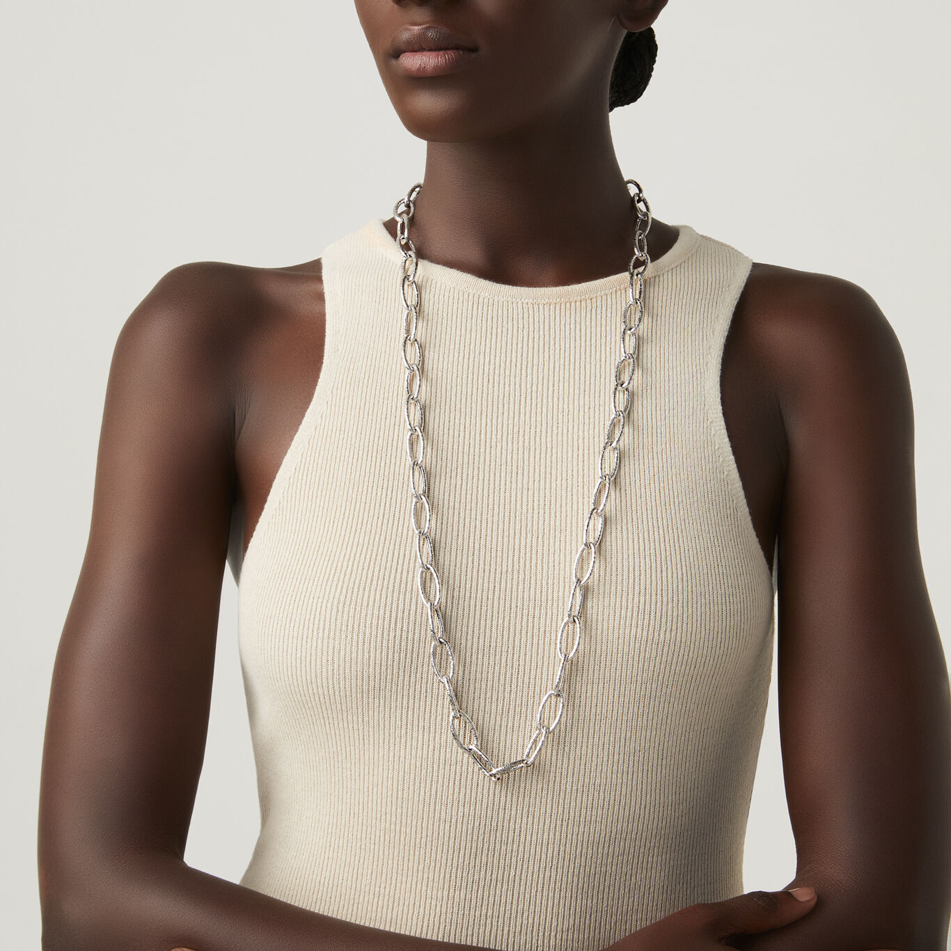 Collar Martillado Ovalado