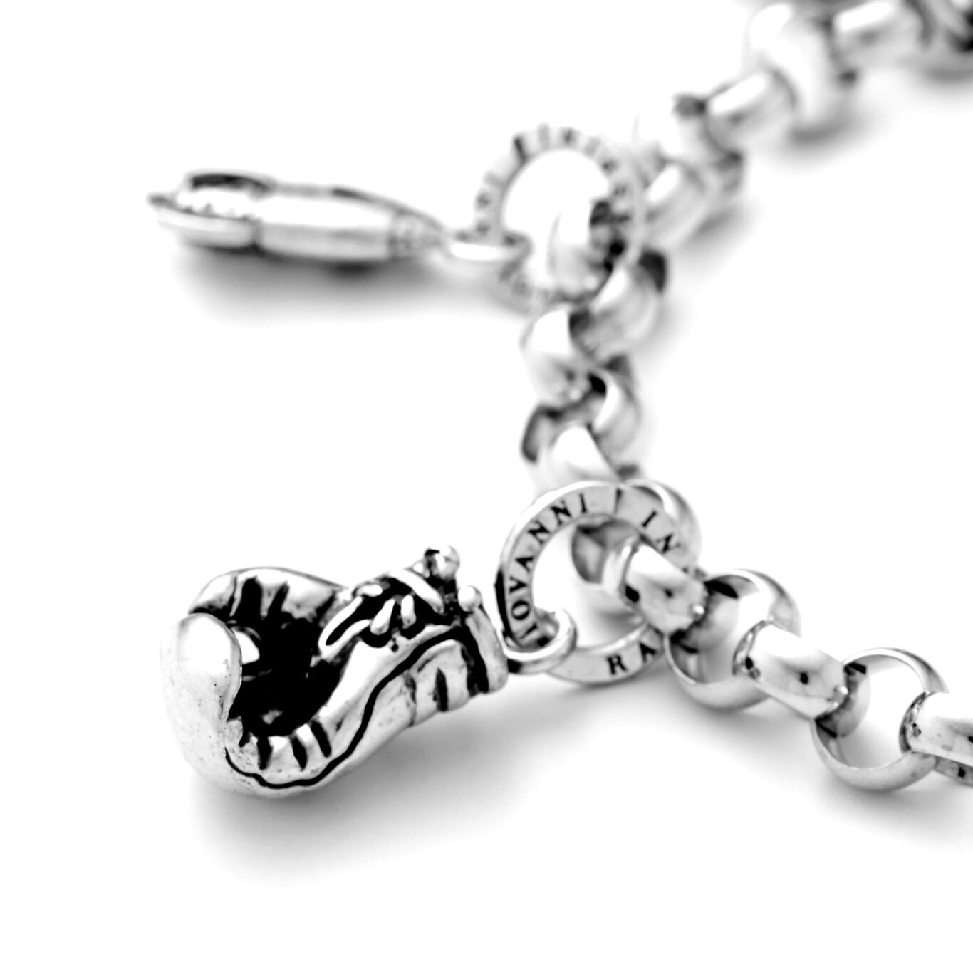 Boxing glove Charm, Charm in Sterling Silver_image number 1_Giovanni Raspini