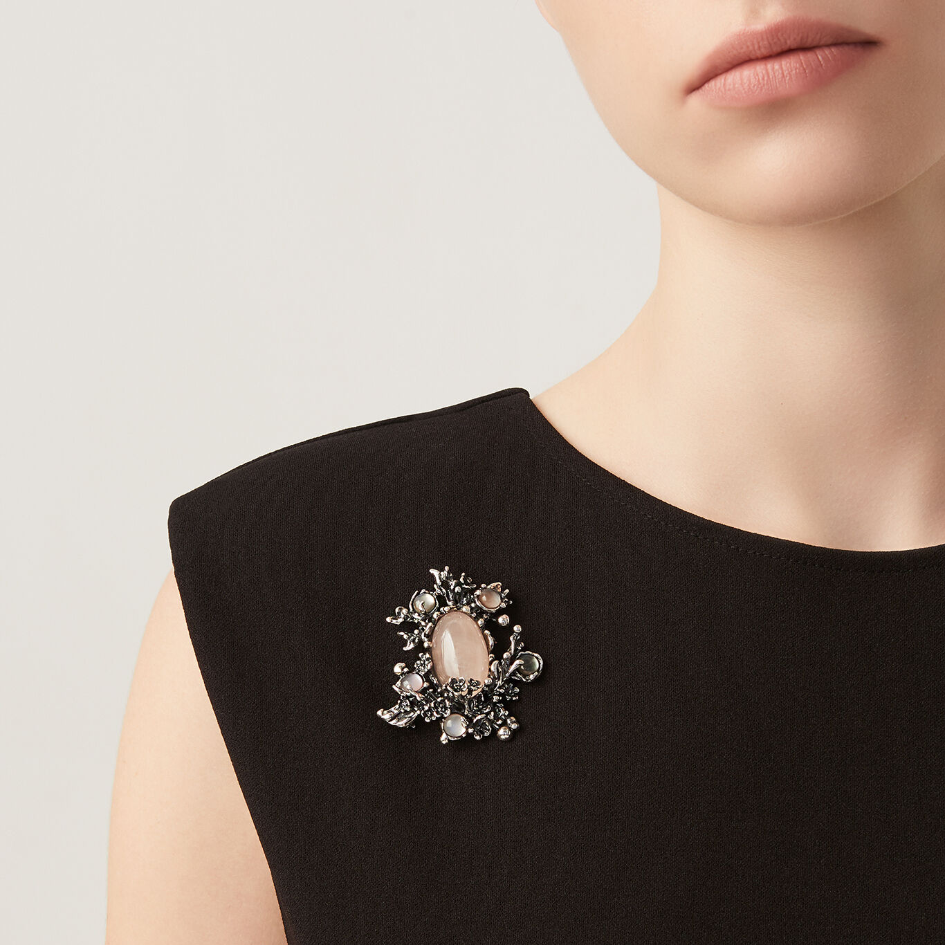 Cherry Blossom Brooch, Sterling silver brooch with rose quartz and mother of pearl_image number 1_Giovanni Raspini