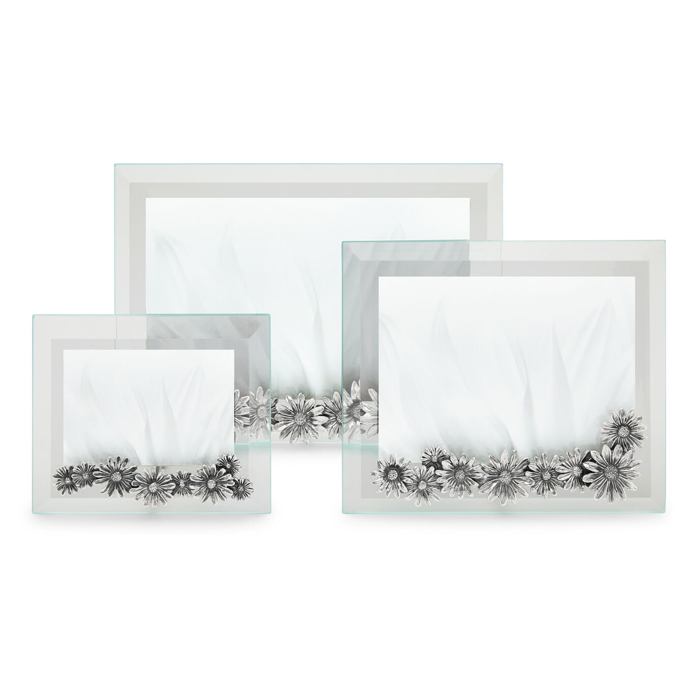 Daisies Large Horizontal Light Frame, Bevelled glass and silver frame_image number 4_Giovanni Raspini