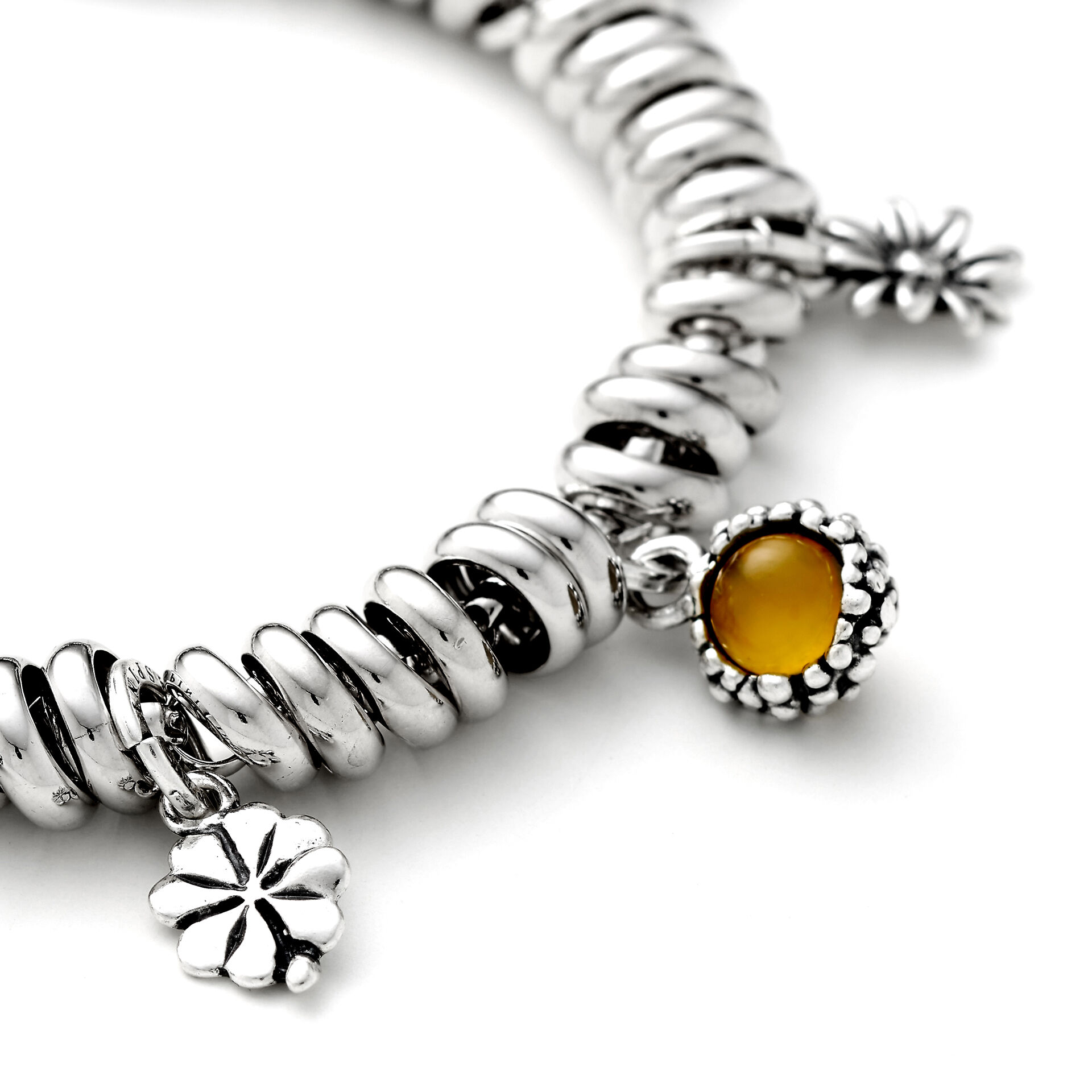 Mango Calcedony Perlage Charm image number 1