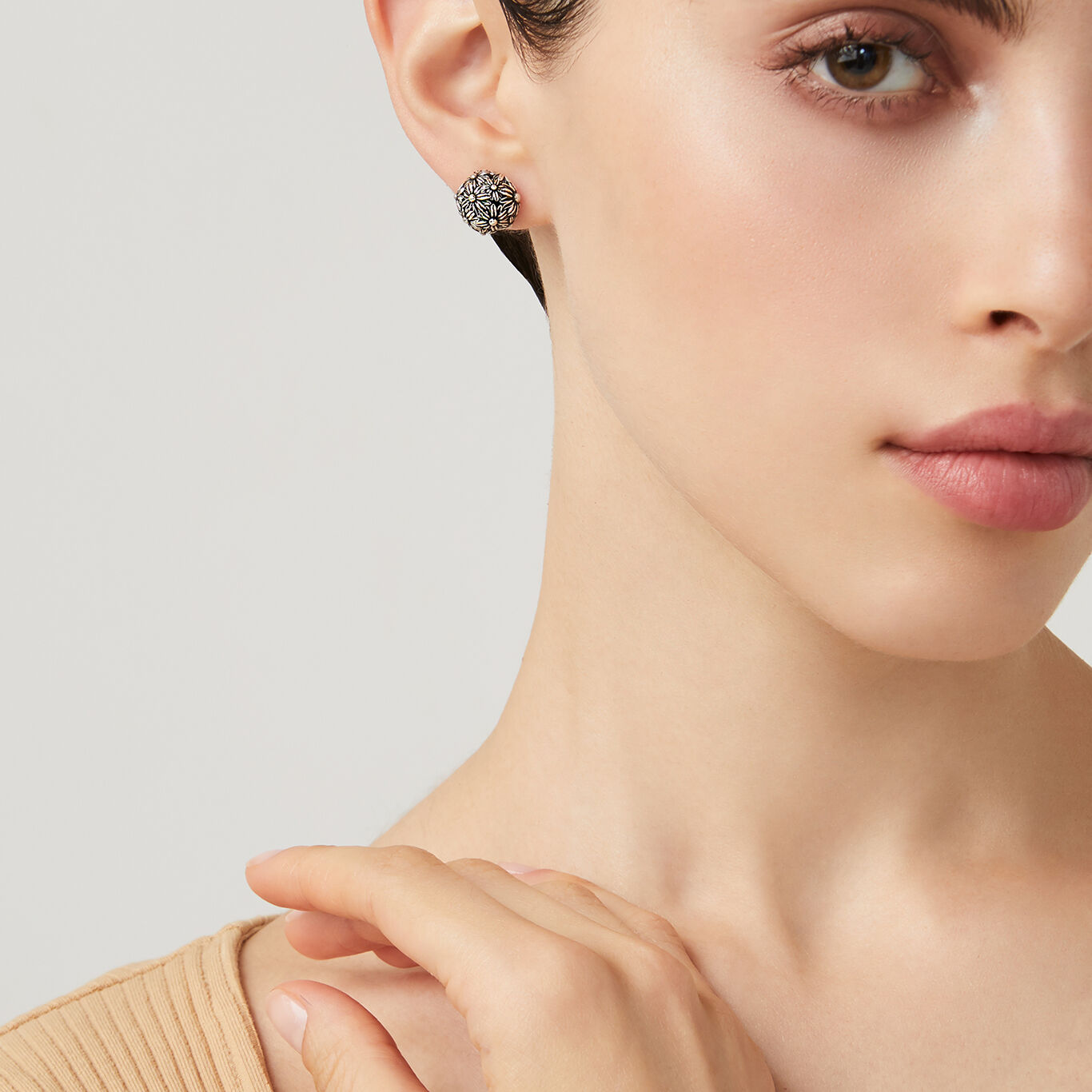 Daisies Boule Earrings