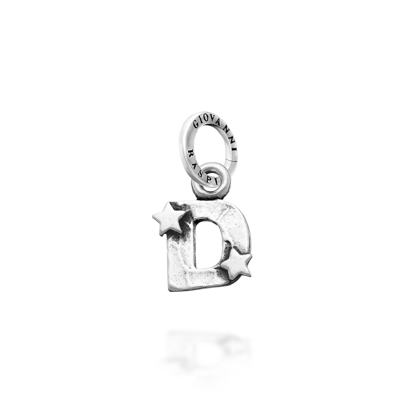 Charm &laquo;&nbsp;D&nbsp;&raquo; avec &eacute;toiles