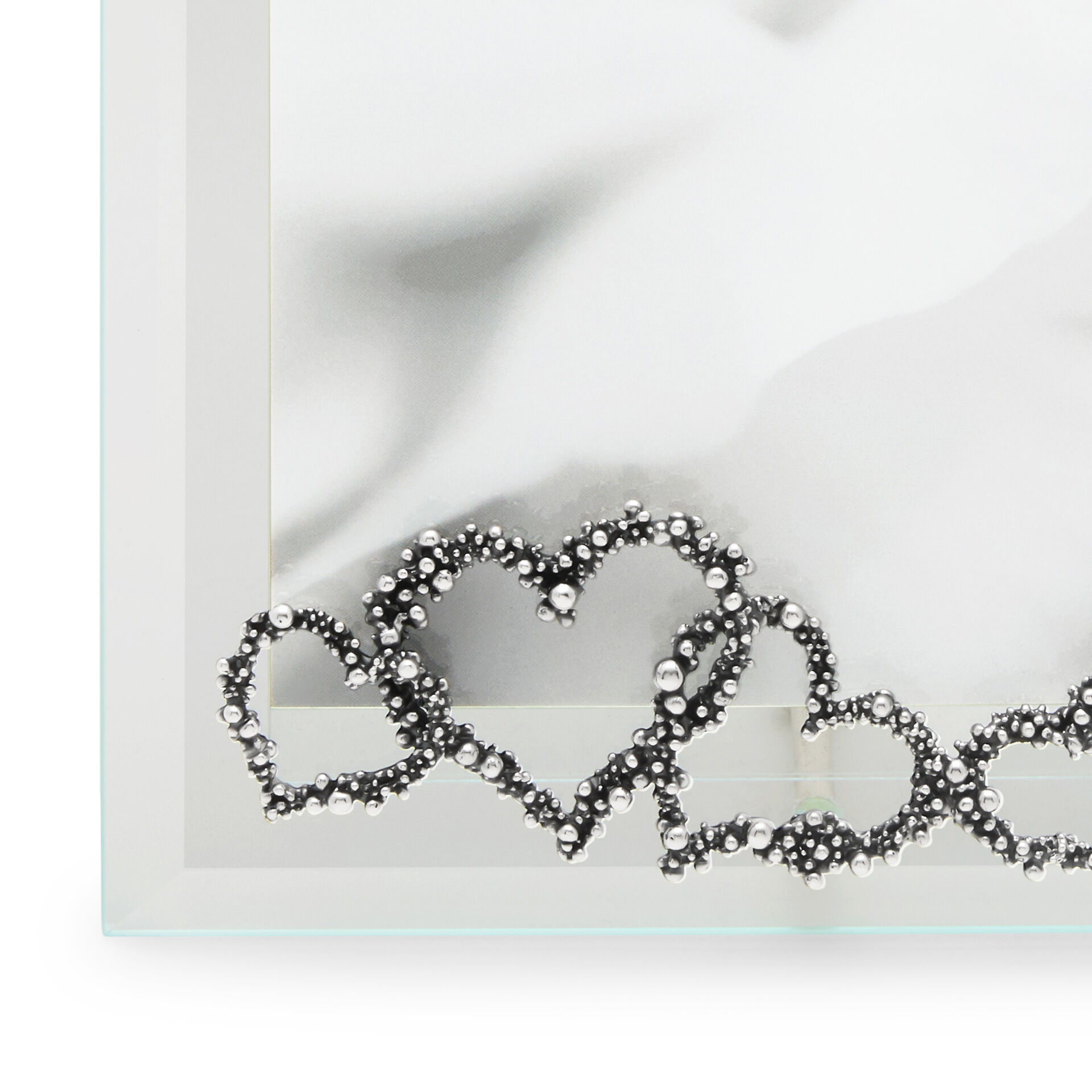 Perlage Hearts Large Light Frame image number 11