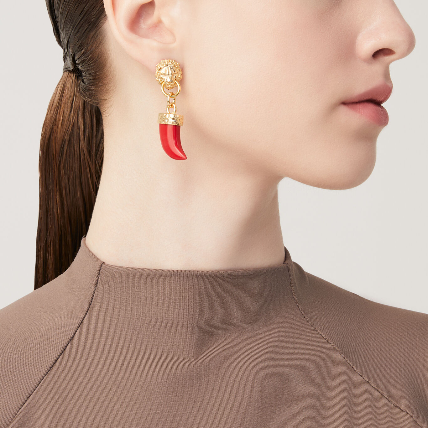 Lion And Fang Earrings, Gold-plated sterling silver and resin earrings_image number 1_Giovanni Raspini