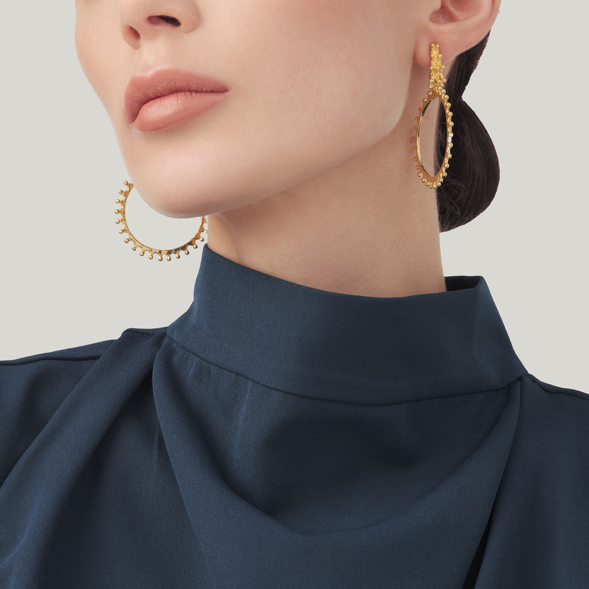 Joker Earrings image number 1