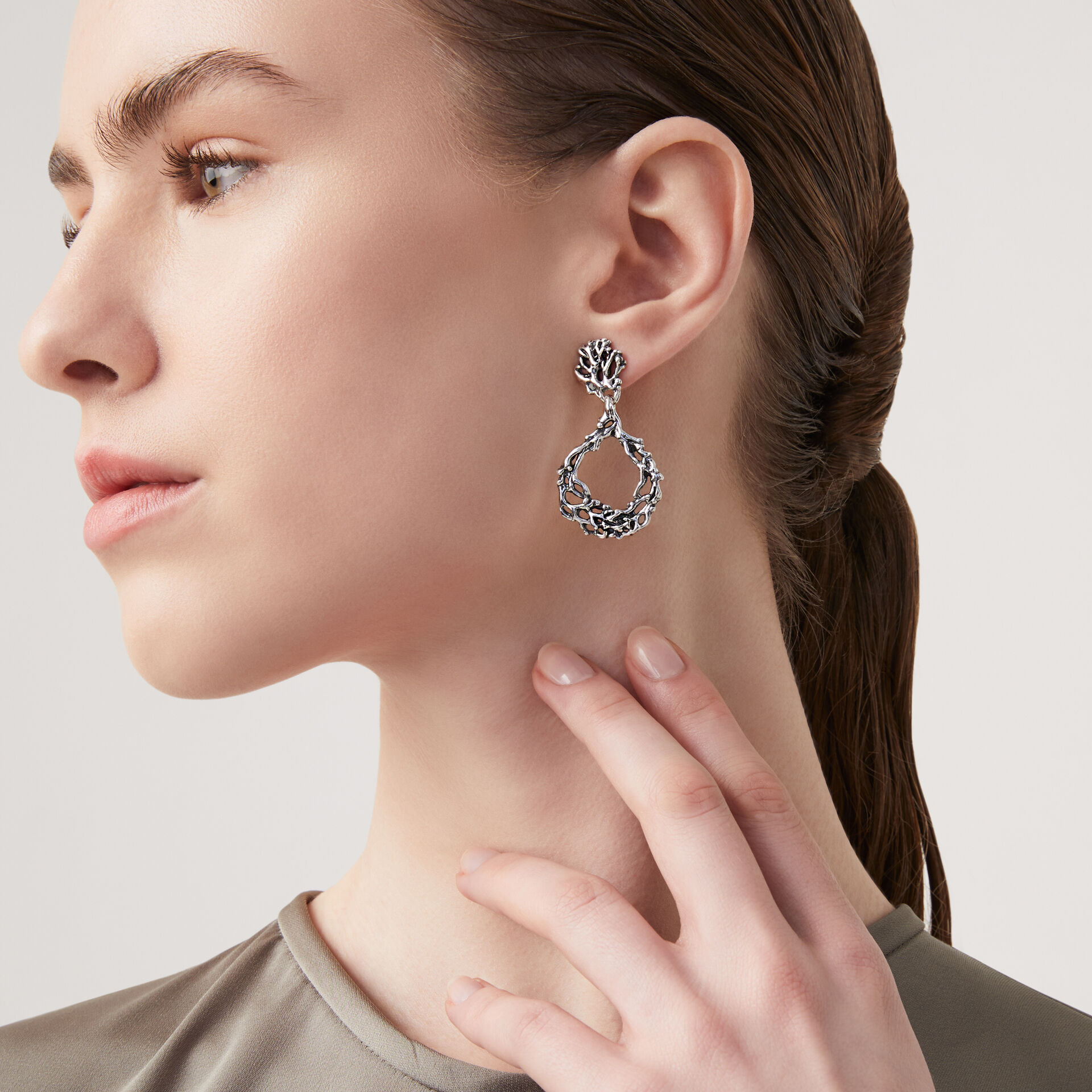 Coral Pendant Earrings image number 1