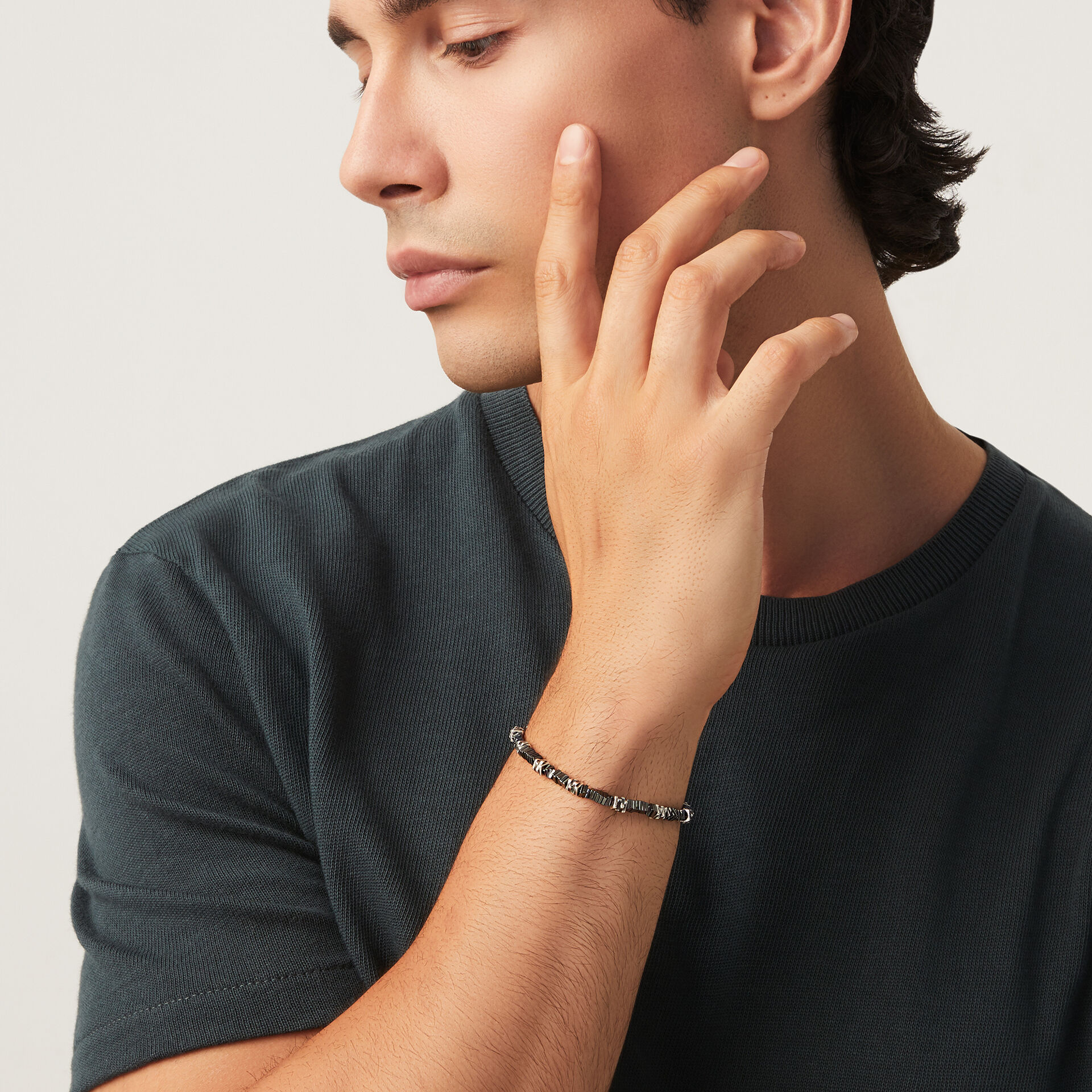 Flakes Bracelet image number 1