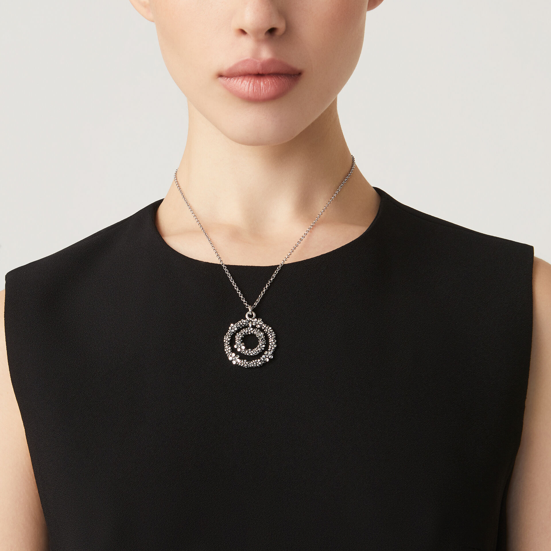 Wildflowers Pendant image number 1